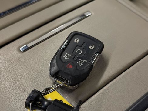 Used 2016 GMC Yukon Denali w/ Open Road Package AWD/4WD image 47