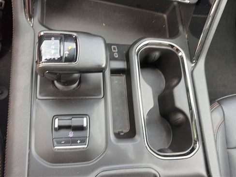Used 2023 GMC Sierra 1500 AT4 w/ AT4 Premium Package AWD/4WD image 26