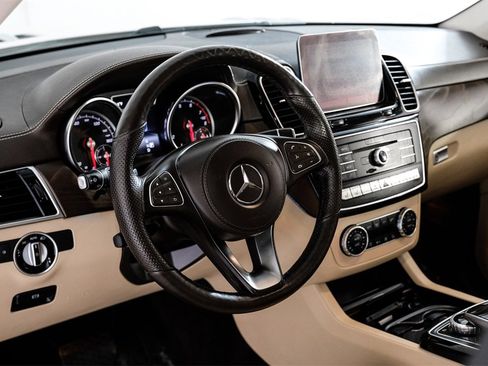 Used 2019 Mercedes-Benz GLS 450 4MATIC w/ Premium 1 Package image 15