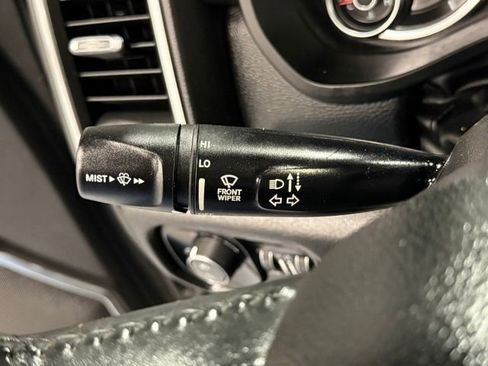Used 2022 RAM 1500 Laramie AWD/4WD image 22