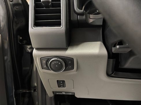 Used 2020 Ford F250 XLT w/ XLT Value Package AWD/4WD image 18