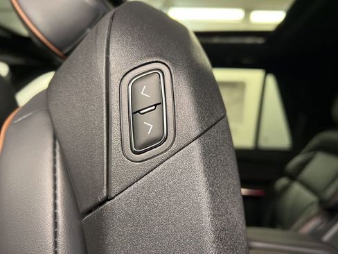 New 2026 Lincoln Navigator Black Label AWD/4WD image 33