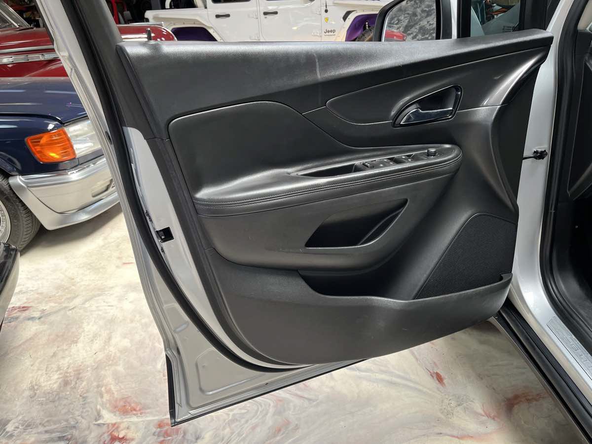 Used 2018 Buick Encore Preferred FWD image 26