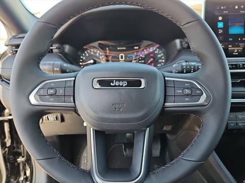 New 2026 Jeep Compass Latitude image 60