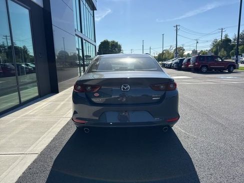 Used 2023 MAZDA MAZDA3 s FWD image 4