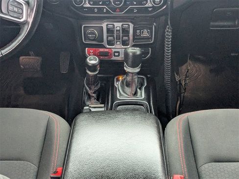 Used 2018 Jeep Wrangler Unlimited Rubicon image 20