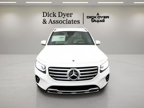 Used 2025 Mercedes-Benz GLB 250 image 5