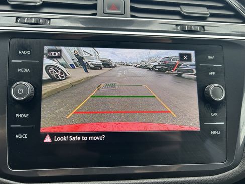 Certified 2024 Volkswagen Tiguan SEL R-Line image 12