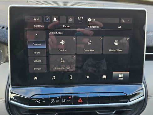 Used 2022 Jeep Compass Limited image 28