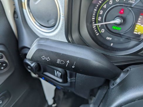 Certified 2025 Jeep Wrangler Unlimited Sahara AWD/4WD image 51
