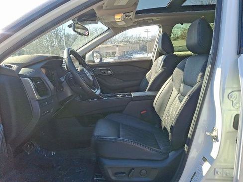 Certified 2023 Nissan Rogue Platinum image 14