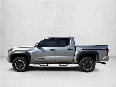 Used 2026 Toyota Tacoma TRD Off-Road AWD/4WD image 9