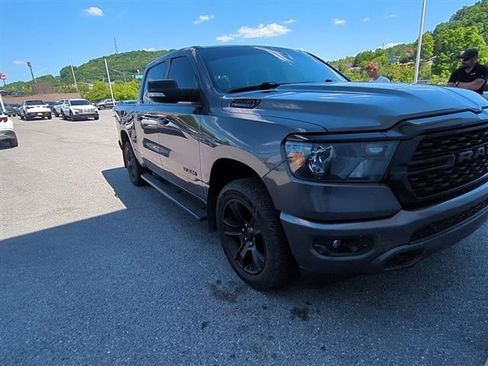 Used 2022 RAM 1500 Big Horn AWD/4WD image 3