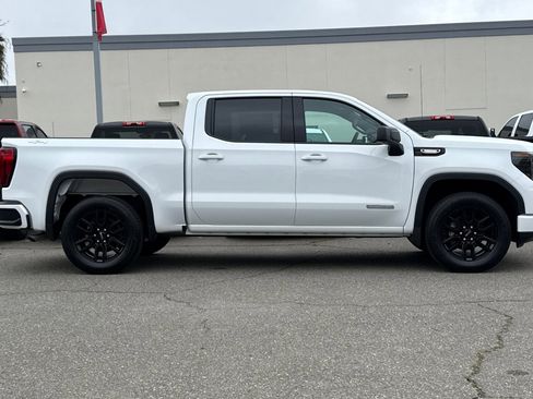 New 2026 GMC Sierra 1500 Elevation image 3