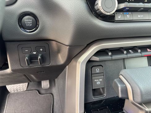 New 2026 Toyota Tundra Limited AWD/4WD image 23