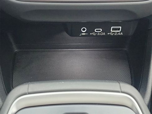 Used 2024 Subaru Crosstrek 2.0i Premium image 31
