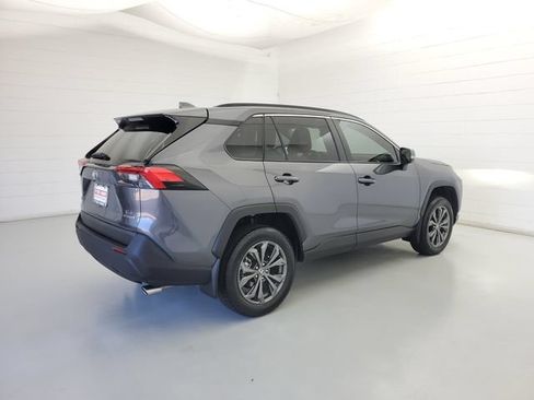 Used 2024 Toyota RAV4 XLE Premium AWD/4WD image 5