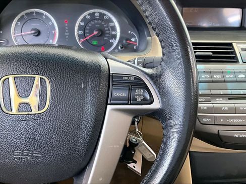 Used 2010 Honda Accord EX-L image 24