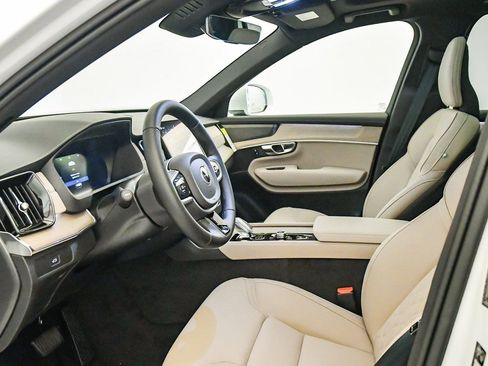 New 2026 Volvo XC90 B5 Plus w/ Protection Package AWD/4WD image 18