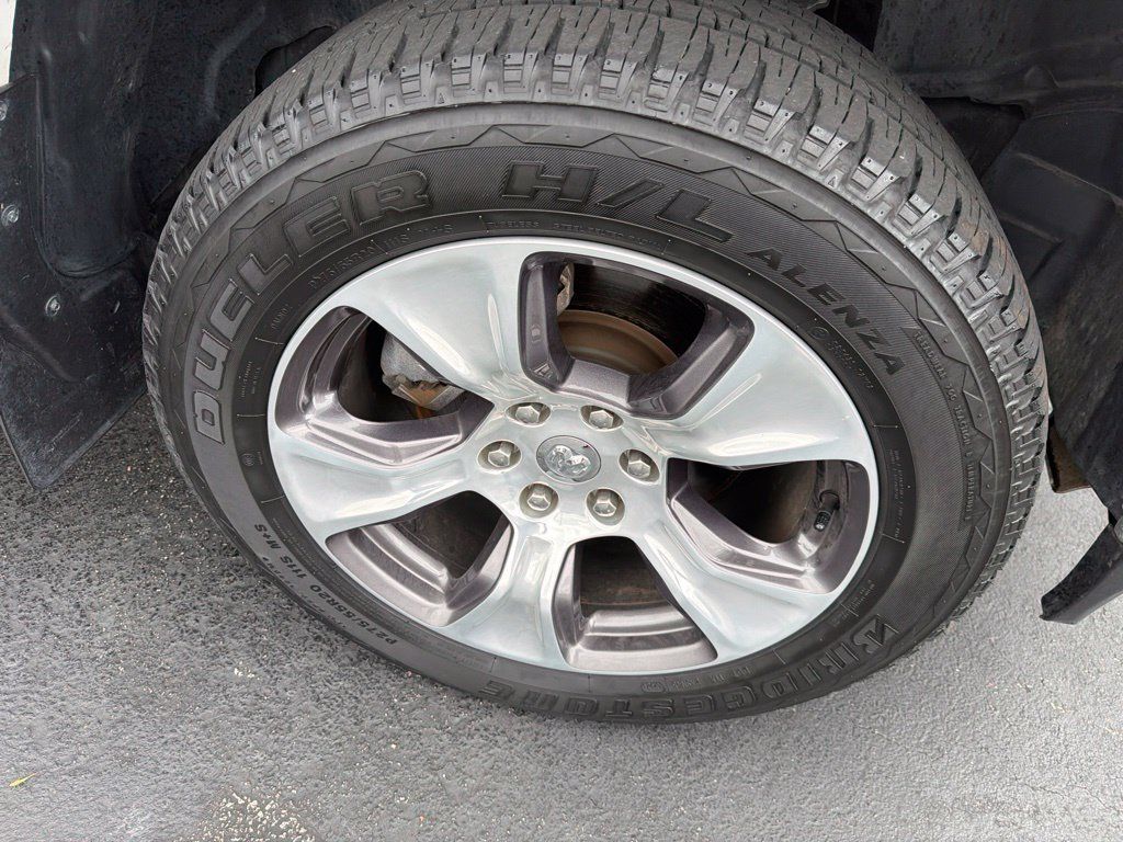 Used 2021 RAM 1500 Laramie AWD/4WD image 4