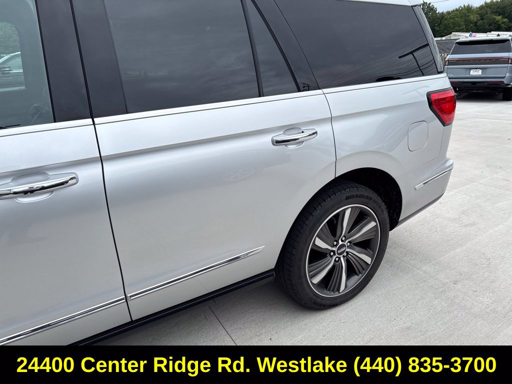 Used 2019 Lincoln Navigator Reserve AWD/4WD image 8