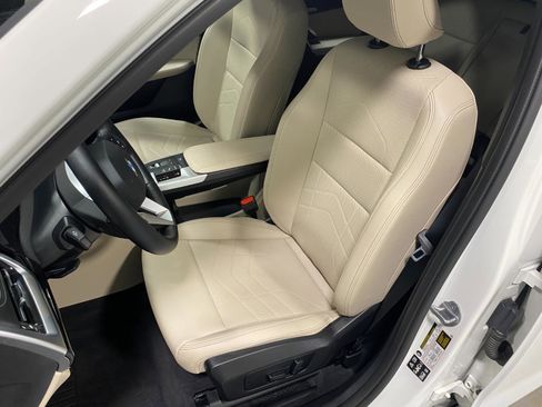 Used 2025 BMW X1 xDrive28i w/ Convenience Package image 12