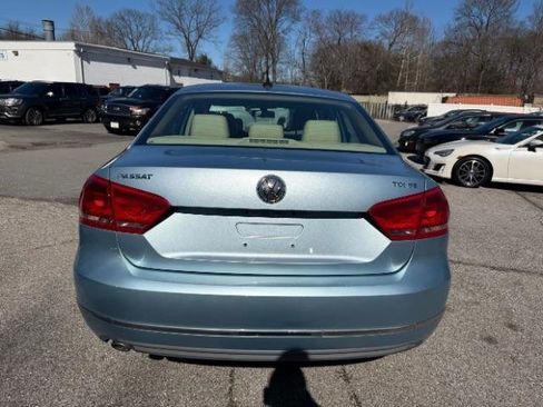 Used 2013 Volkswagen Passat TDI SE image 4