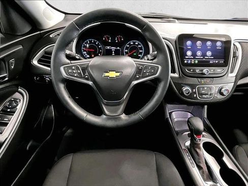 Used 2025 Chevrolet Malibu RS FWD image 7