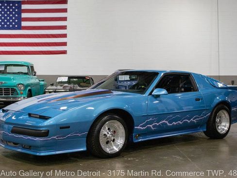 Used 1988 Pontiac Firebird Formula image 1