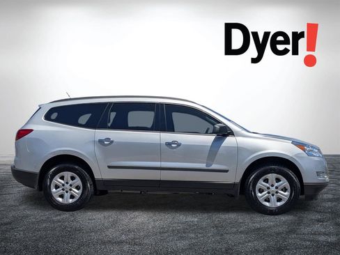 Used 2012 Chevrolet Traverse LS image 3
