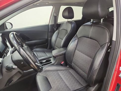 Used 2022 Kia Niro LXS image 14