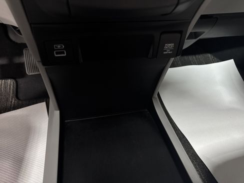 Used 2024 Honda Odyssey EX-L image 24