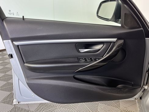 Used 2016 BMW 328i xDrive Sedan AWD/4WD image 14