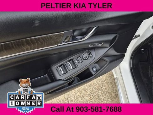 Used 2018 Honda Accord Touring image 25