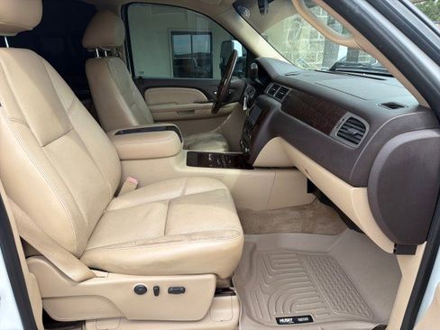 Used 2012 GMC Sierra 2500 Denali AWD/4WD image 23