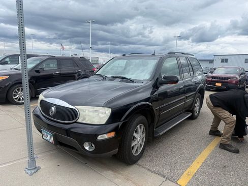 Used 2005 Buick Rainier CXL AWD/4WD image 2