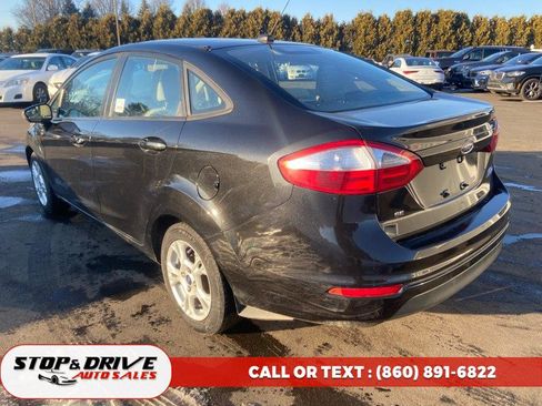 Used 2014 Ford Fiesta SE w/ Comfort Package image 3