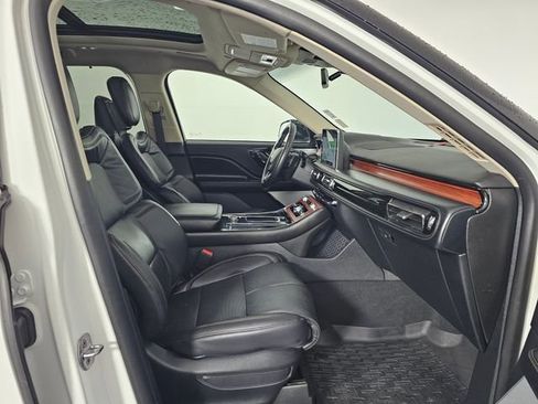 Used 2021 Lincoln Aviator Grand Touring w/ Equipment Group 302A image 12