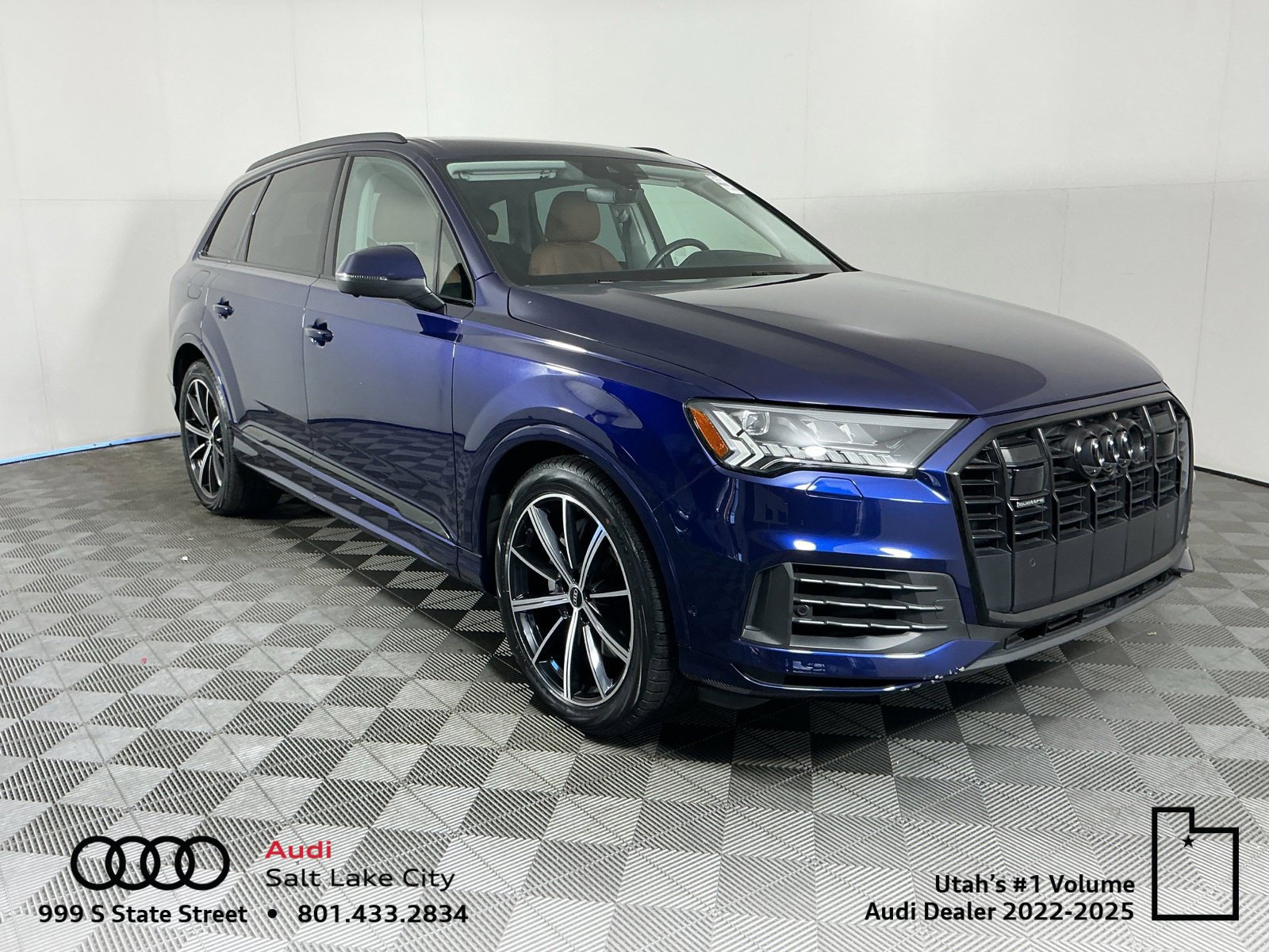 Used 2023 Audi Q7 3.0T Prestige w/ Prestige Package AWD/4WD image 1