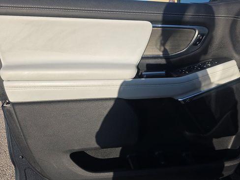 Used 2025 Ford Expedition Max Platinum w/ Driver's Package AWD/4WD image 10