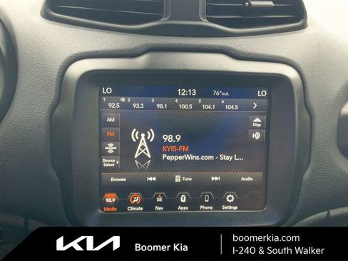Used 2023 Jeep Renegade Latitude AWD/4WD image 12