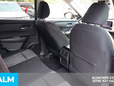 Used 2024 Nissan Rogue SV FWD image 23