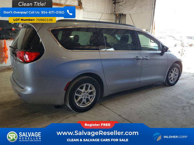 Used 2021 Chrysler Voyager Lxi FWD image 4