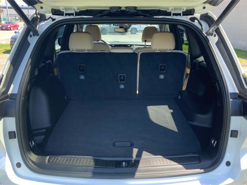 Used 2023 Jeep Grand Cherokee Limited AWD/4WD image 12