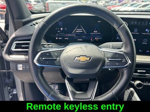 Used 2024 Chevrolet Traverse LT AWD/4WD image 17