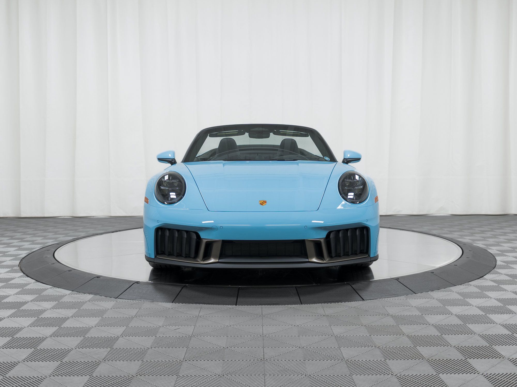 Used 2026 Porsche 911 GTS RWD image 10