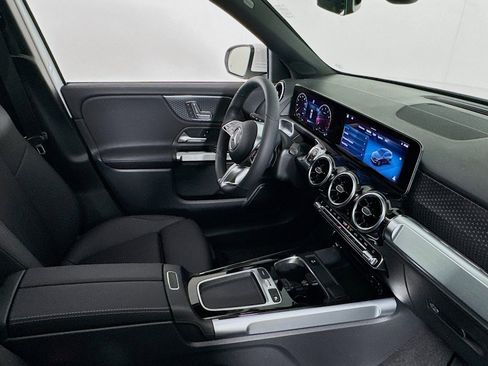 New 2026 Mercedes-Benz GLB 250 image 15