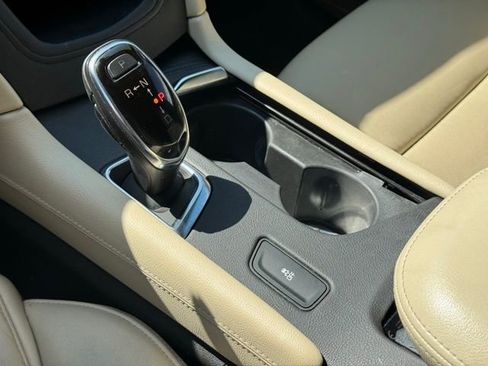 Used 2019 Cadillac XT5 Luxury image 33