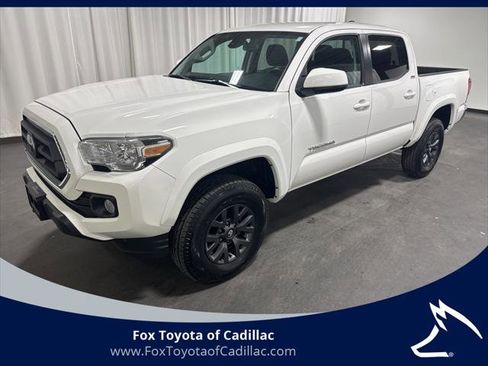Certified 2023 Toyota Tacoma SR5 image 1