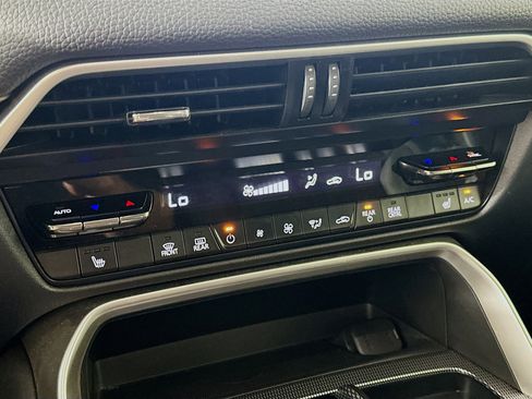 Used 2024 MAZDA CX-90 3.3 Turbo w/ Premium Package image 24